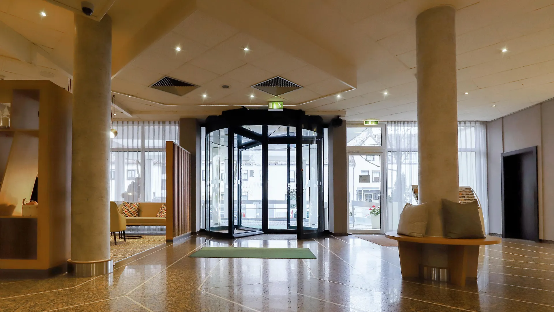 Holiday Inn Munchen Sud, An Ihg Hotel Munich